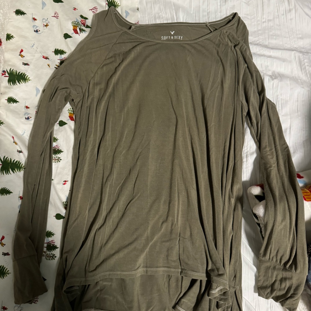 American eagle soft and sexy olive green women’s top